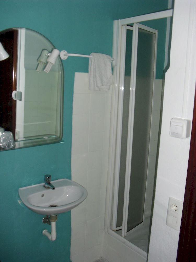 Hotel Virgen Del Rocio II Torremolinos Zewnętrze zdjęcie