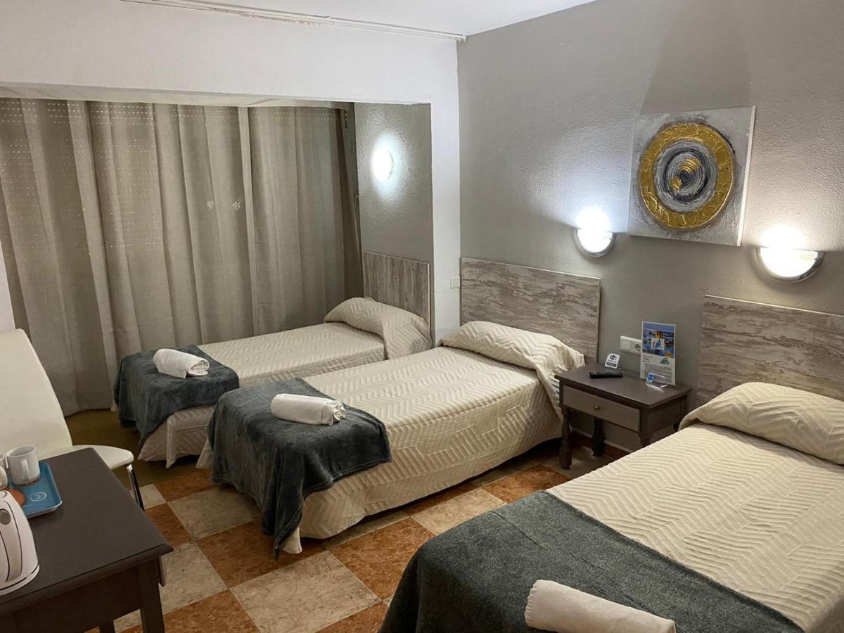 Hotel Virgen Del Rocio II Torremolinos Zewnętrze zdjęcie