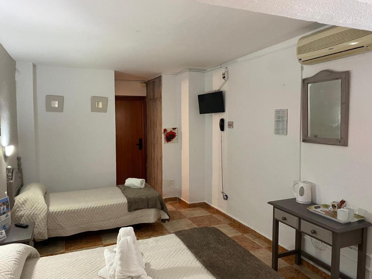 Hotel Virgen Del Rocio II Torremolinos Zewnętrze zdjęcie