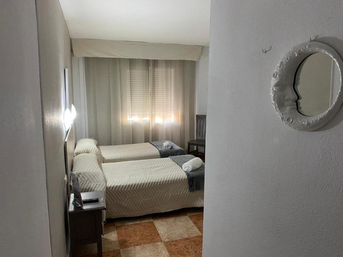 Hotel Virgen Del Rocio II Torremolinos Zewnętrze zdjęcie