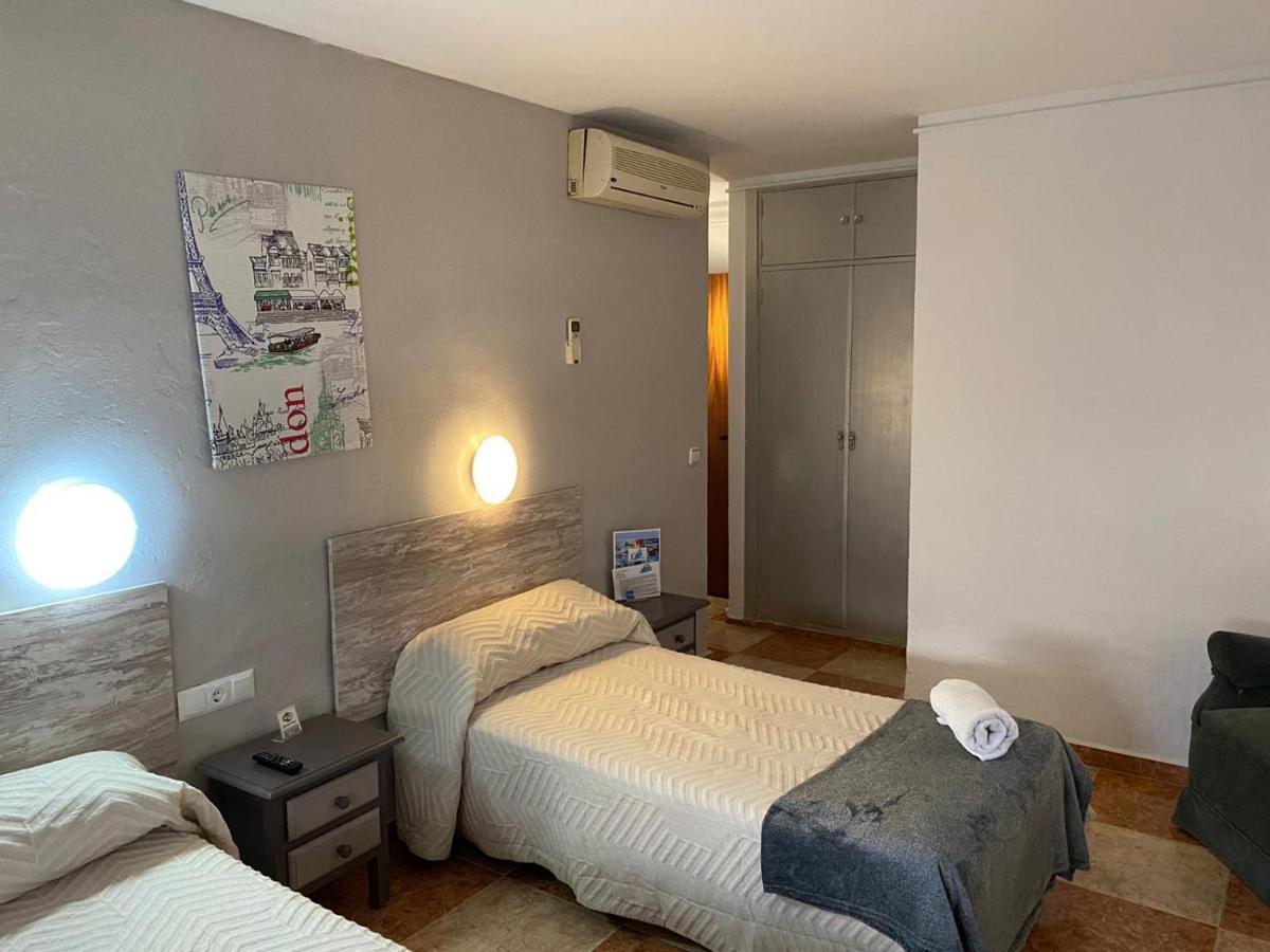 Hotel Virgen Del Rocio II Torremolinos Zewnętrze zdjęcie