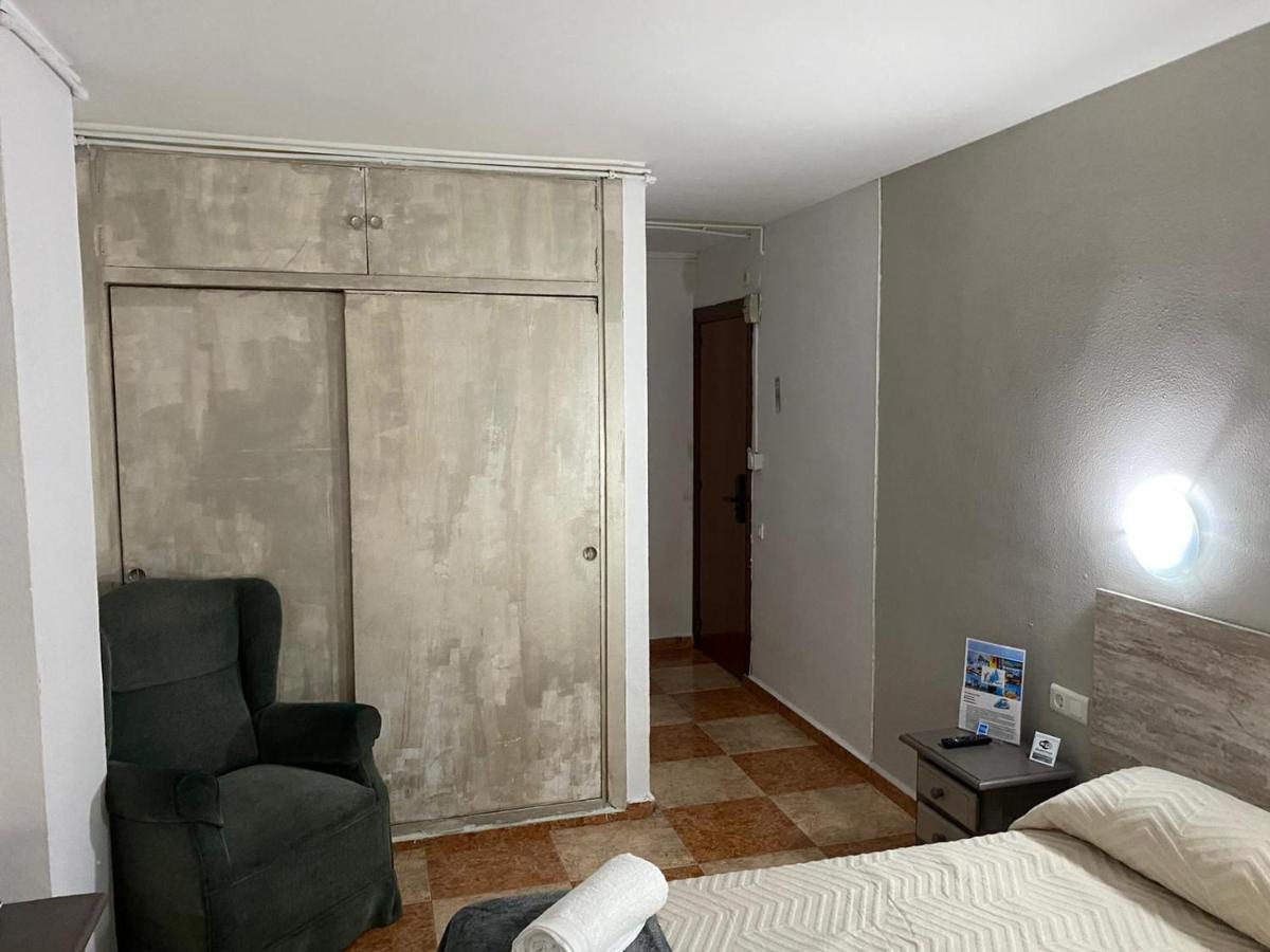 Hotel Virgen Del Rocio II Torremolinos Zewnętrze zdjęcie
