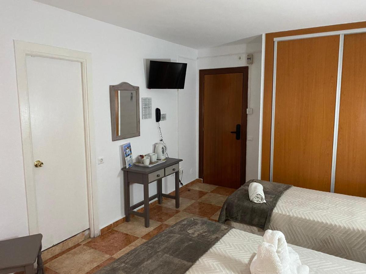 Hotel Virgen Del Rocio II Torremolinos Zewnętrze zdjęcie